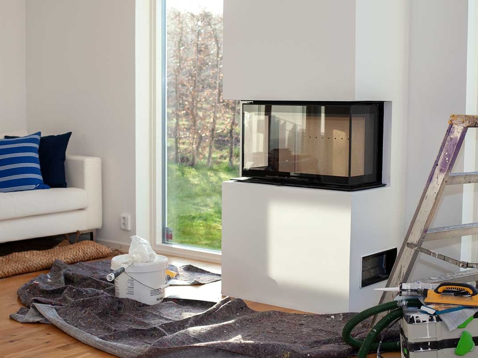 Renovering av peis, til illustrasjon for regler for oppussing og renovering